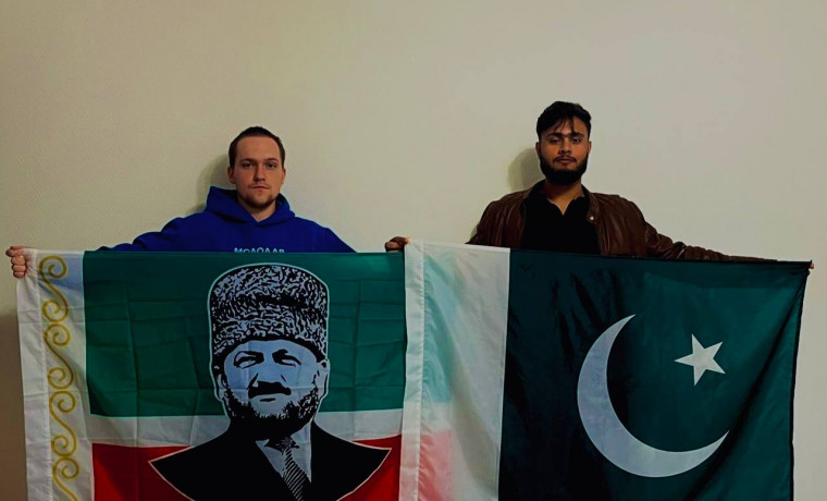 В Грозном отметили День народного единства мероприятием с участием иностранных студентов