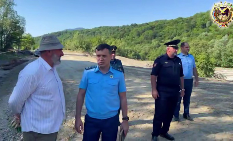 Прокурор Веденского района провел инспекцию капитального моста через реку Аржи-Ахк