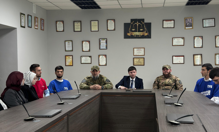 В ЧГУ прошла встреча студентов с участниками СВО в рамках проекта «Наставник Z»