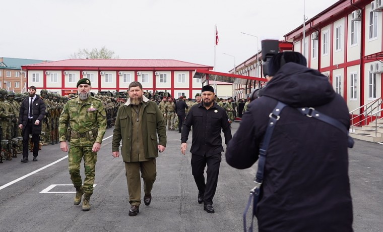 Рамзан Кадыров принял участие в торжественном построении подразделений Росгвардии ЧР