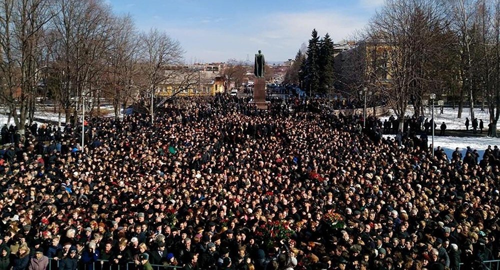 Во Владикавказе проходит церемония прощания с главой Северной Осетии 