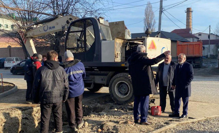 В Байсангуровском районе Грозного обновляют тепловые сети