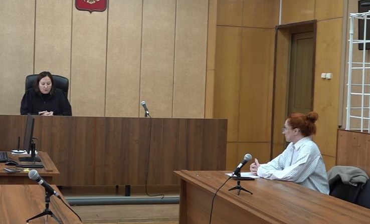 Блогер Оксана Кобелева признана виновной по статье о дискредитации Вооруженных Сил РФ