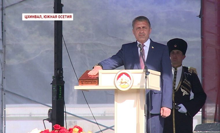 Разломанные здания в костроме. Разломанные здания в костроме. 1900 сегодня. 1900 сегодня. 1900 сегодня.