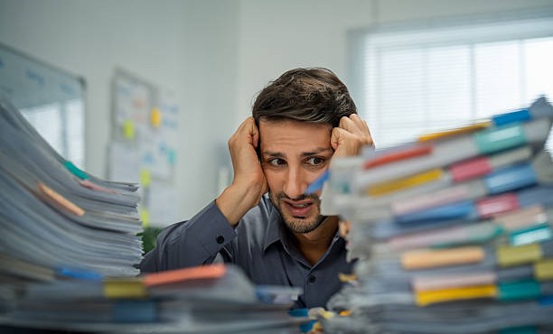 Жители Грозного рассказали, из-за чего испытывают стресс на работе – SuperJob