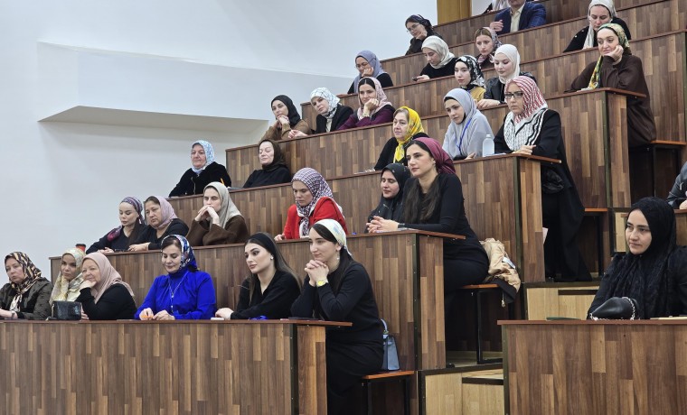 Педагоги Серноводского района освоили инновации театральной педагогики