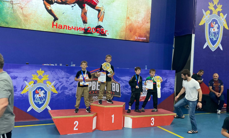 Юные спортсмены из Грозного победили на межрегиональном турнире по вольной борьбе в Нальчике