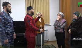 В Грозном с поличным задержали шарлатанку